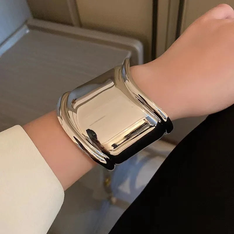 Asymmetry Bracelet