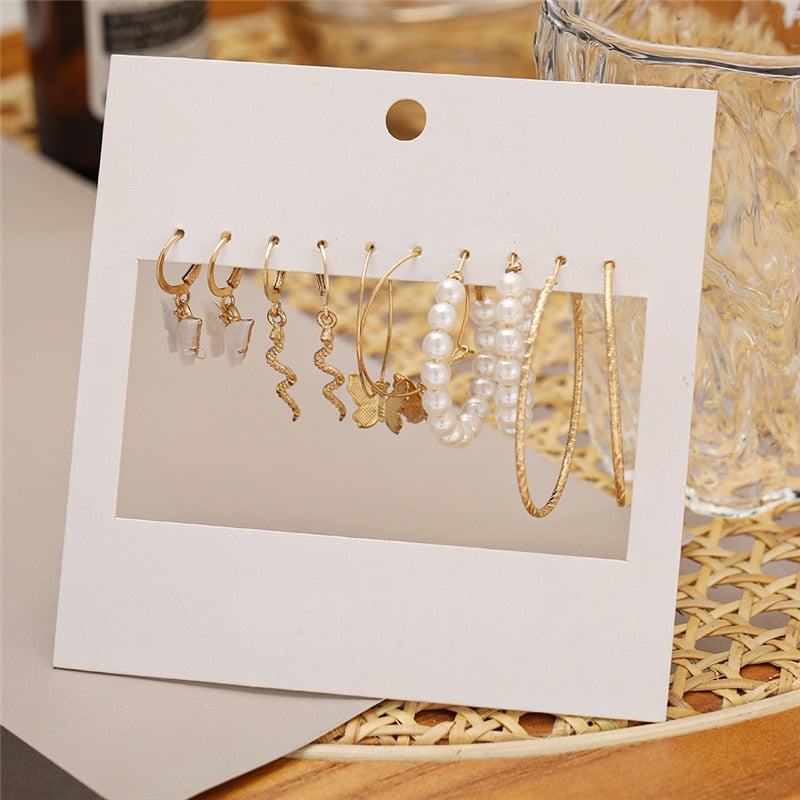 Exquisite Earrings Set