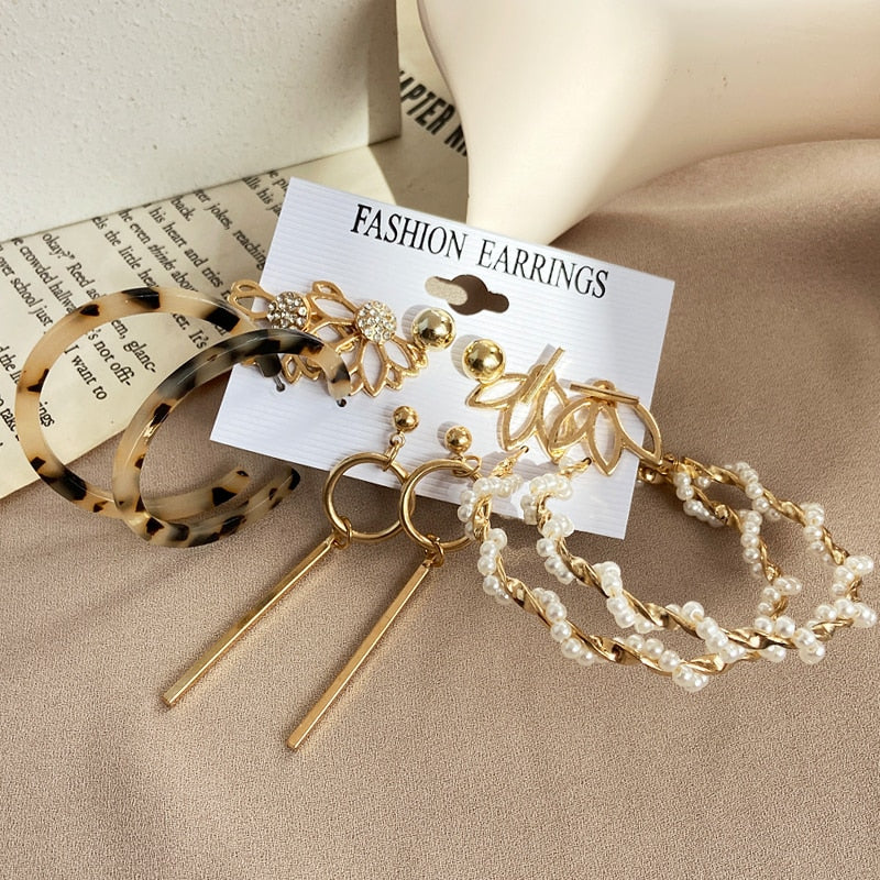 Pearl Earrings Set