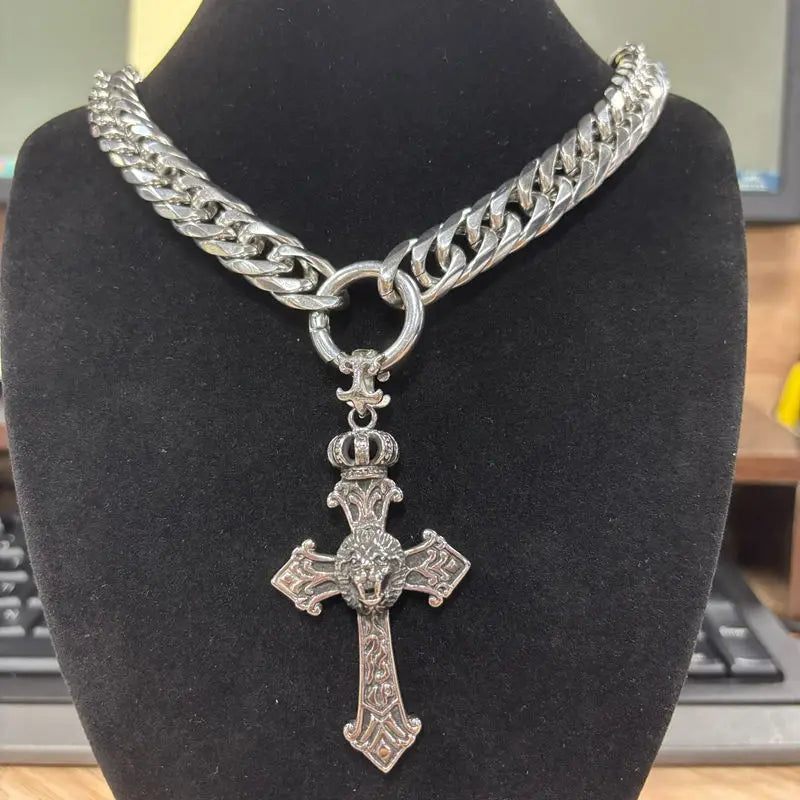 Cross Pendant Choker