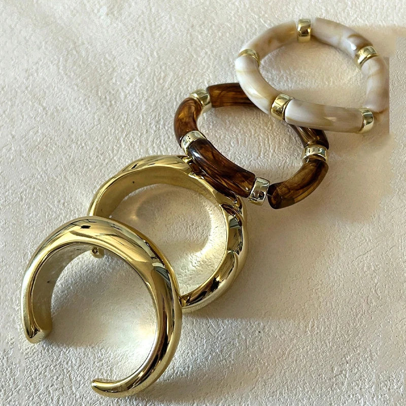 4pcs Vintage Resin Bracelet Set