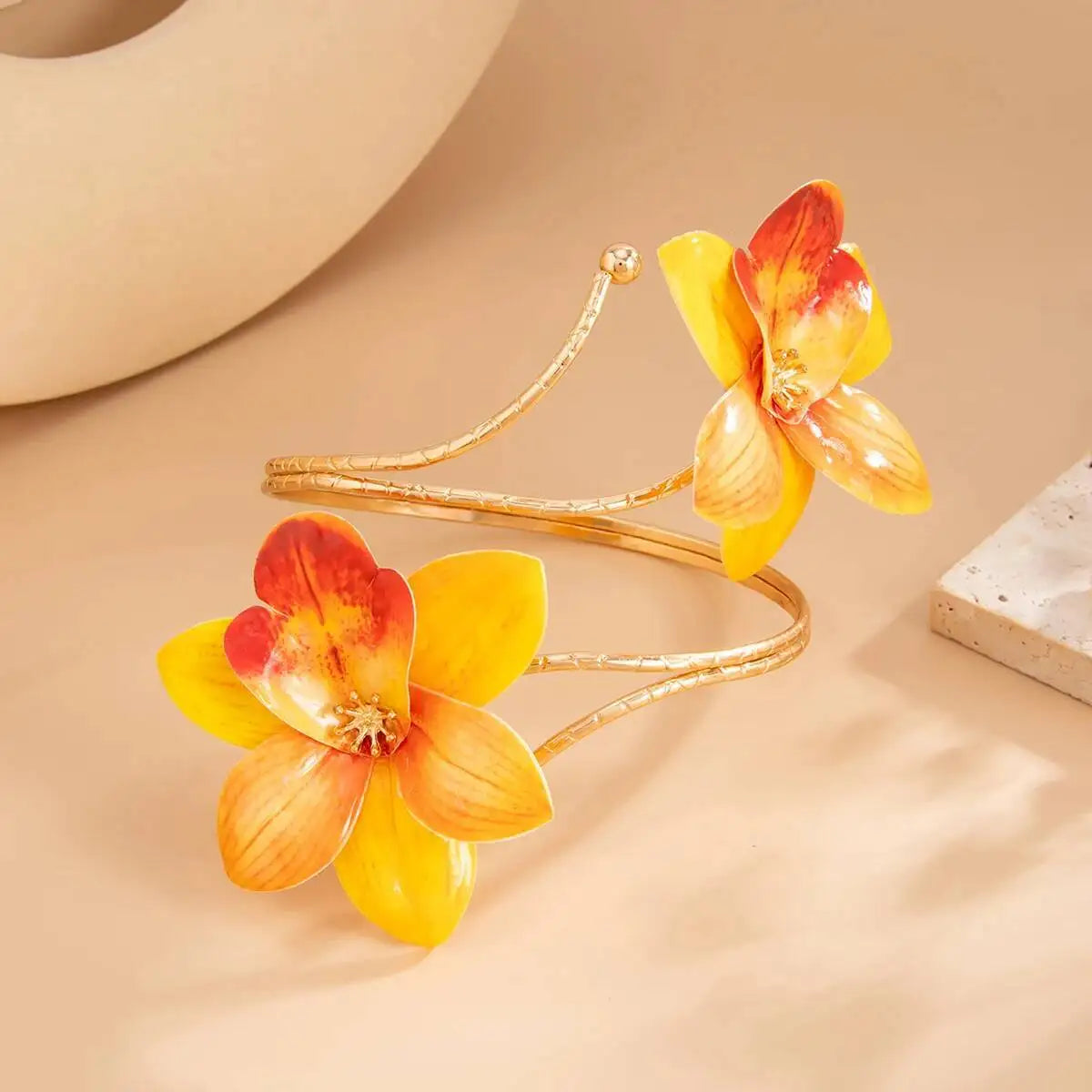Exquisite Flower Arm Bracelet