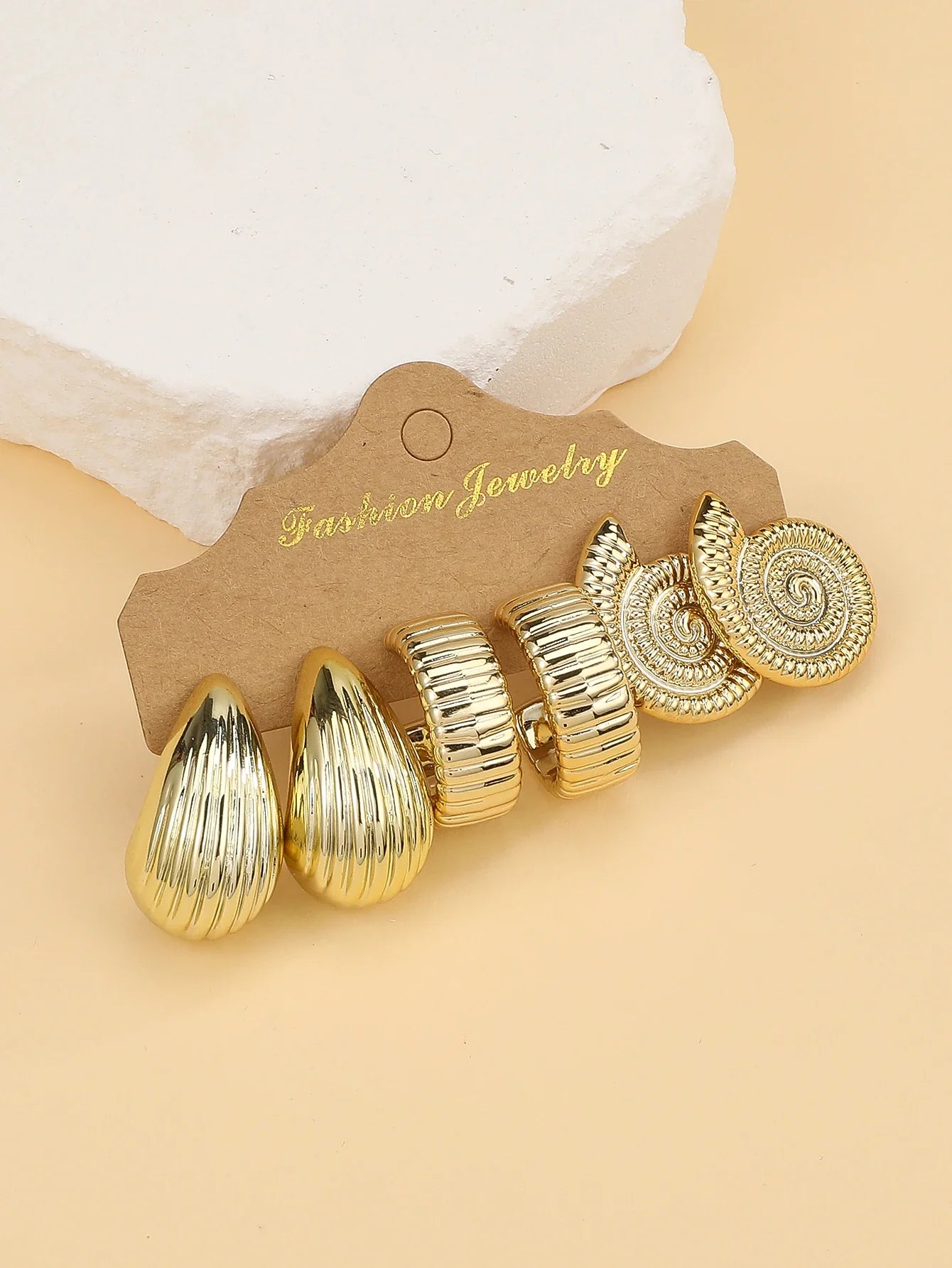 Chic Earrings Set