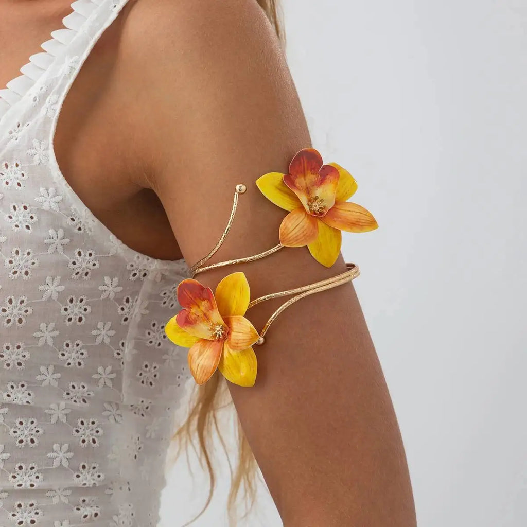 Exquisite Flower Arm Bracelet