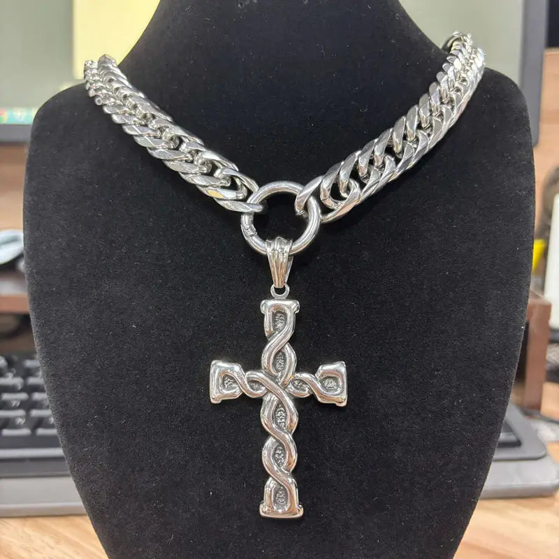 Cross Pendant Choker