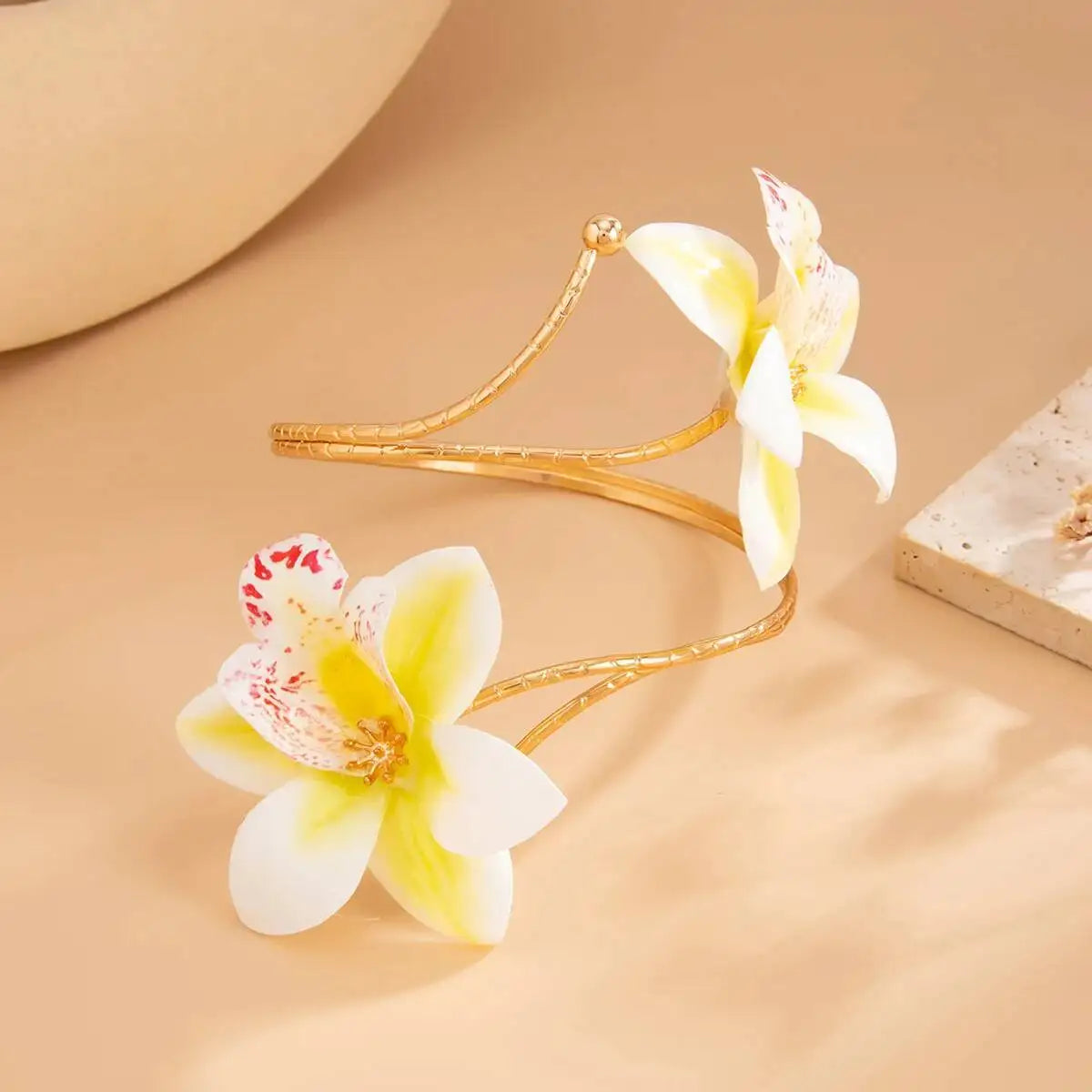 Exquisite Flower Arm Bracelet